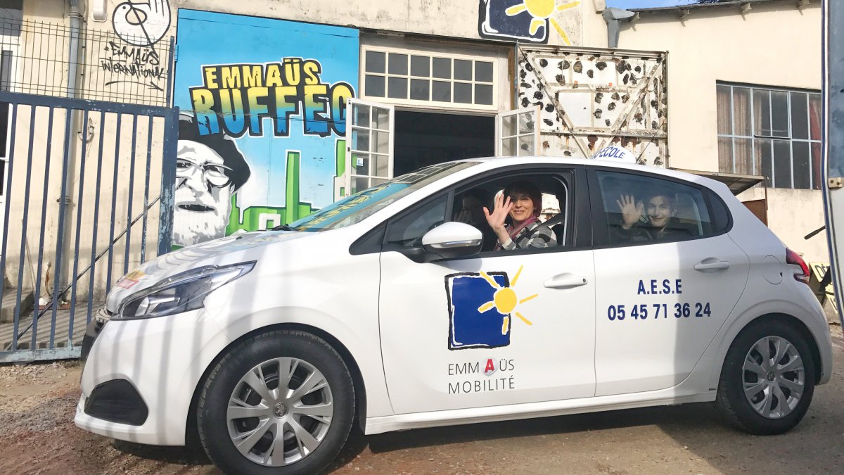 Une auto école solidaire Emmaüs à Ruffec