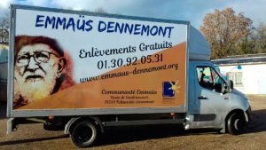 Camions de ramassage de la communauté Emmaüs Dennemont