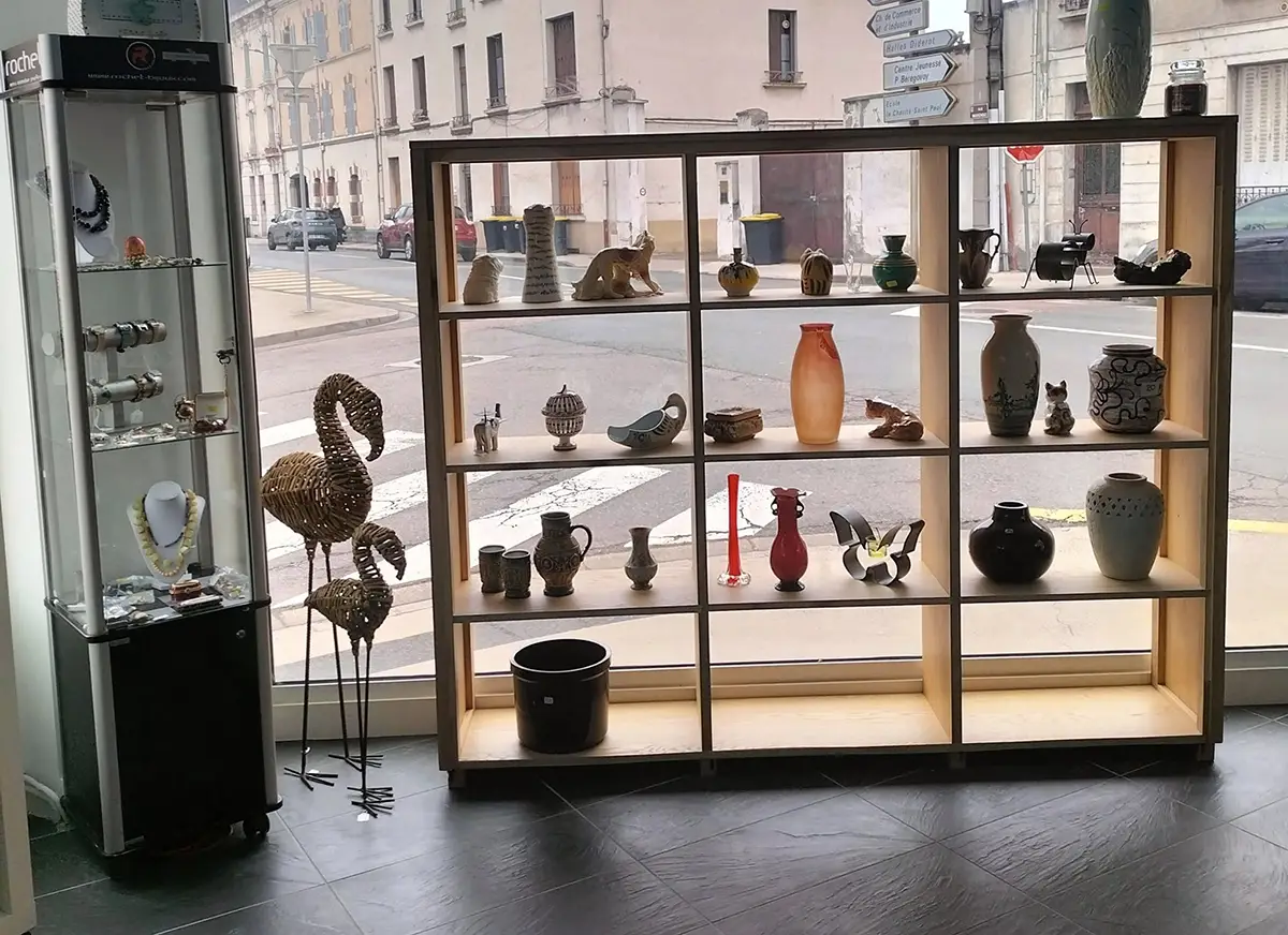 Comité d'amis Emmaüs Roanne (boutique Emmaüs) - Emmaüs France