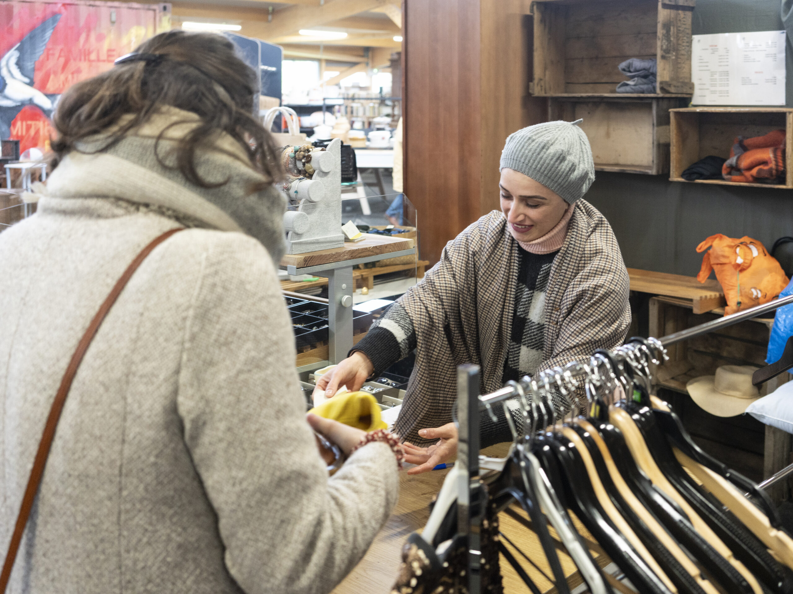 L'organisation récente a permis d'attirer une nouvelle clientèle dans les rayons, notamment à l'espace textile